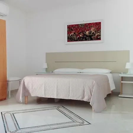 Fuiani Penzion Foggia